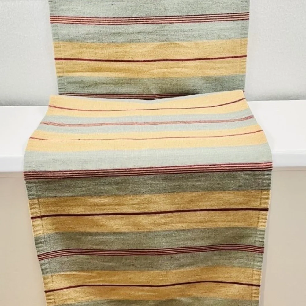Pottery Barn Table Runner 18